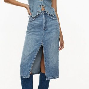Aritzia Denim Forum The 90’s Halle Jean Midi Skirt Whiskey a Go Go Size 25